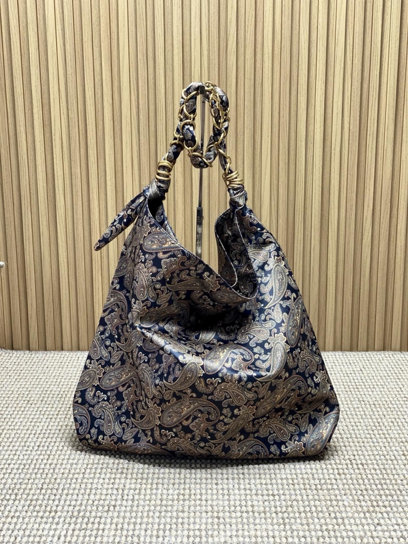 Y51 shopping bags